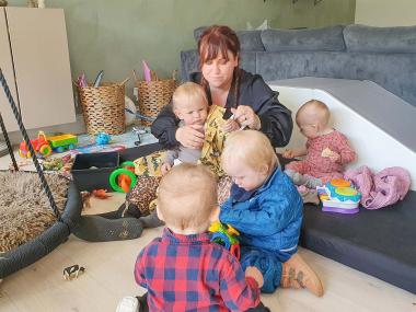 Dagplejer Amalie med børn